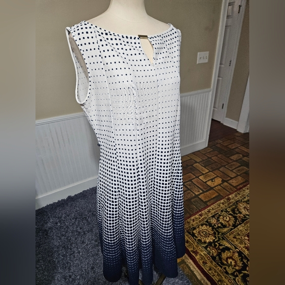 Haani Abstract Dress XL - Picture 2 of 4